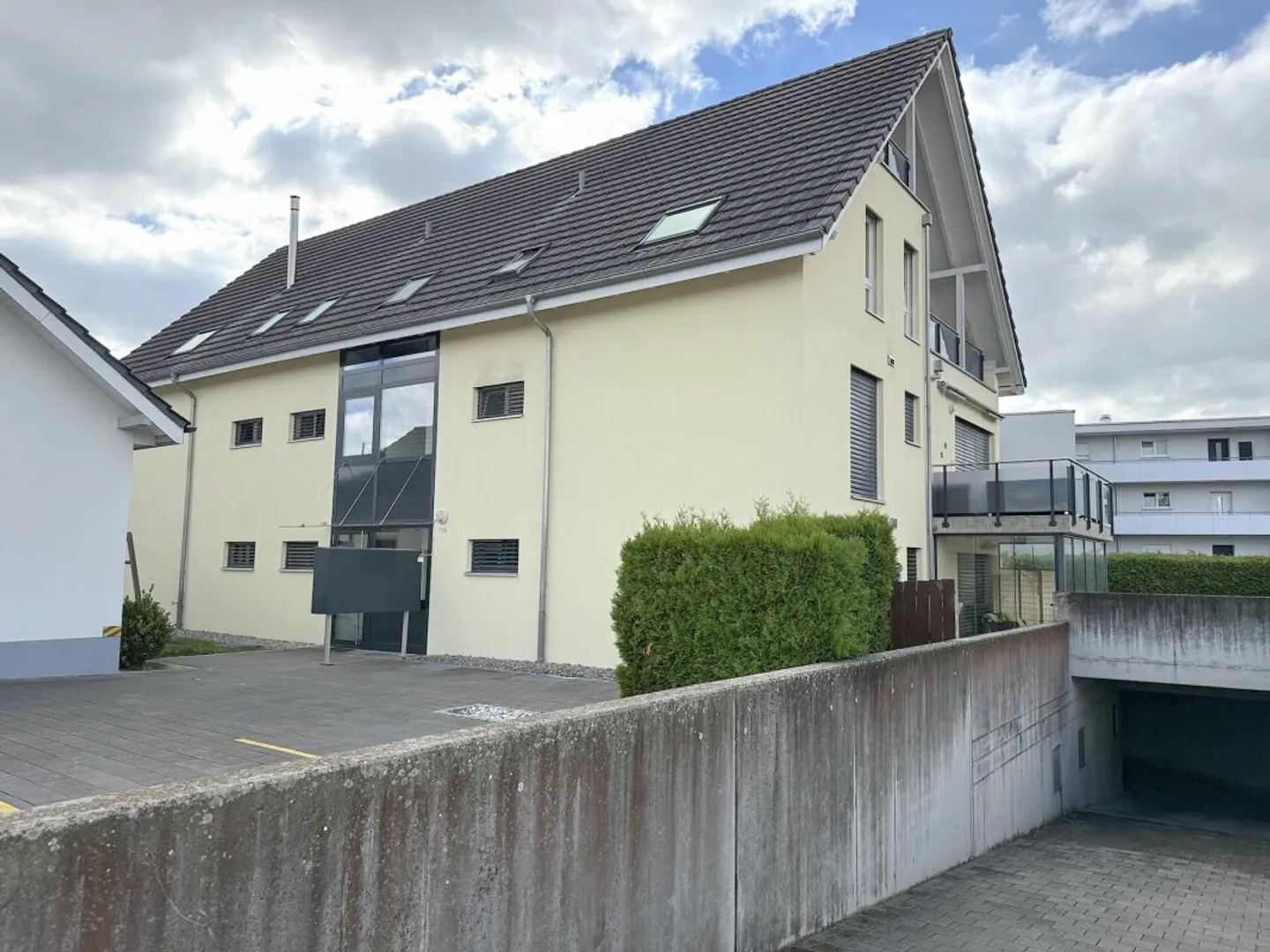 MAISONETTE APARTMENT - CENTRAL AND CLOSE TO THE TRAIN STATION - Photo 1 of 13