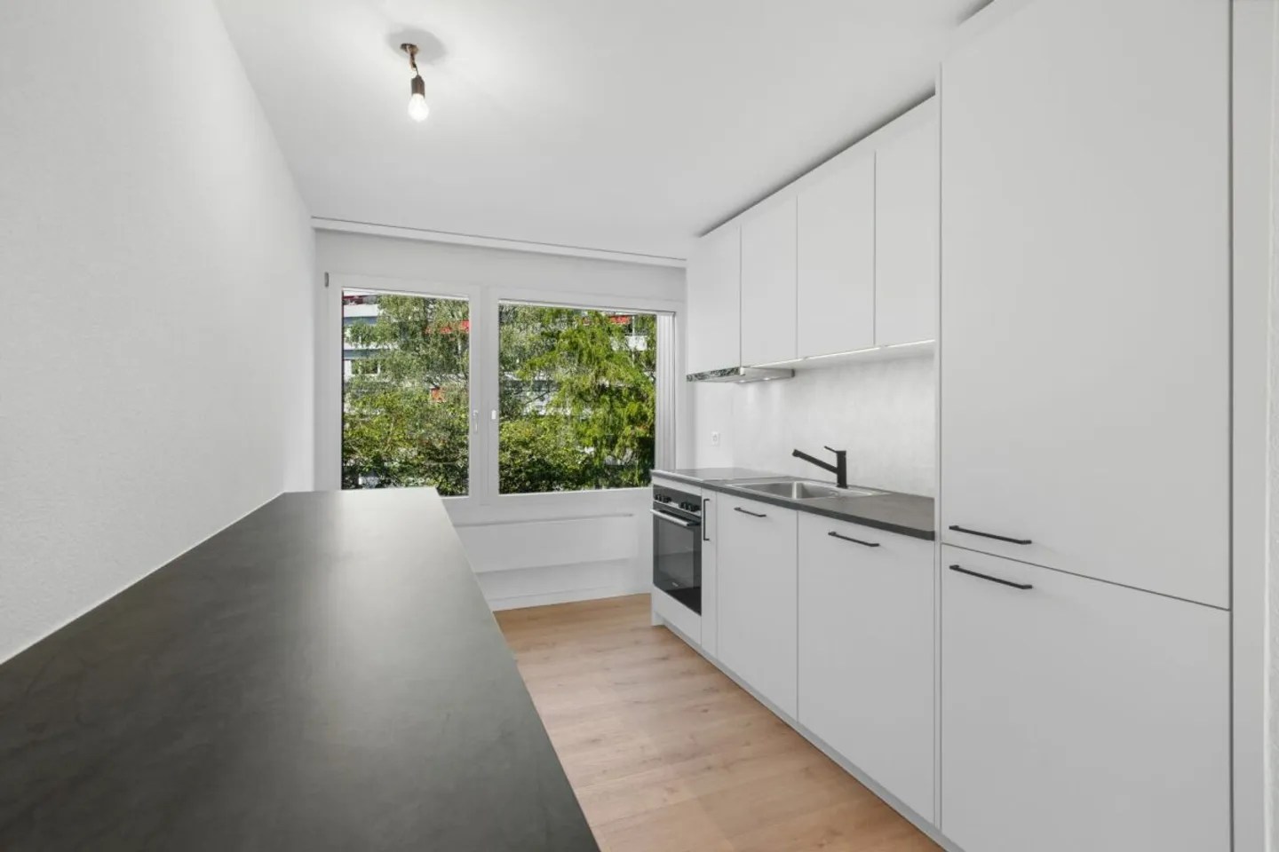 Kernsanierte 4½-Zimmer-Etagenwohnung mit grossem Balkon - Photo 7 of 13