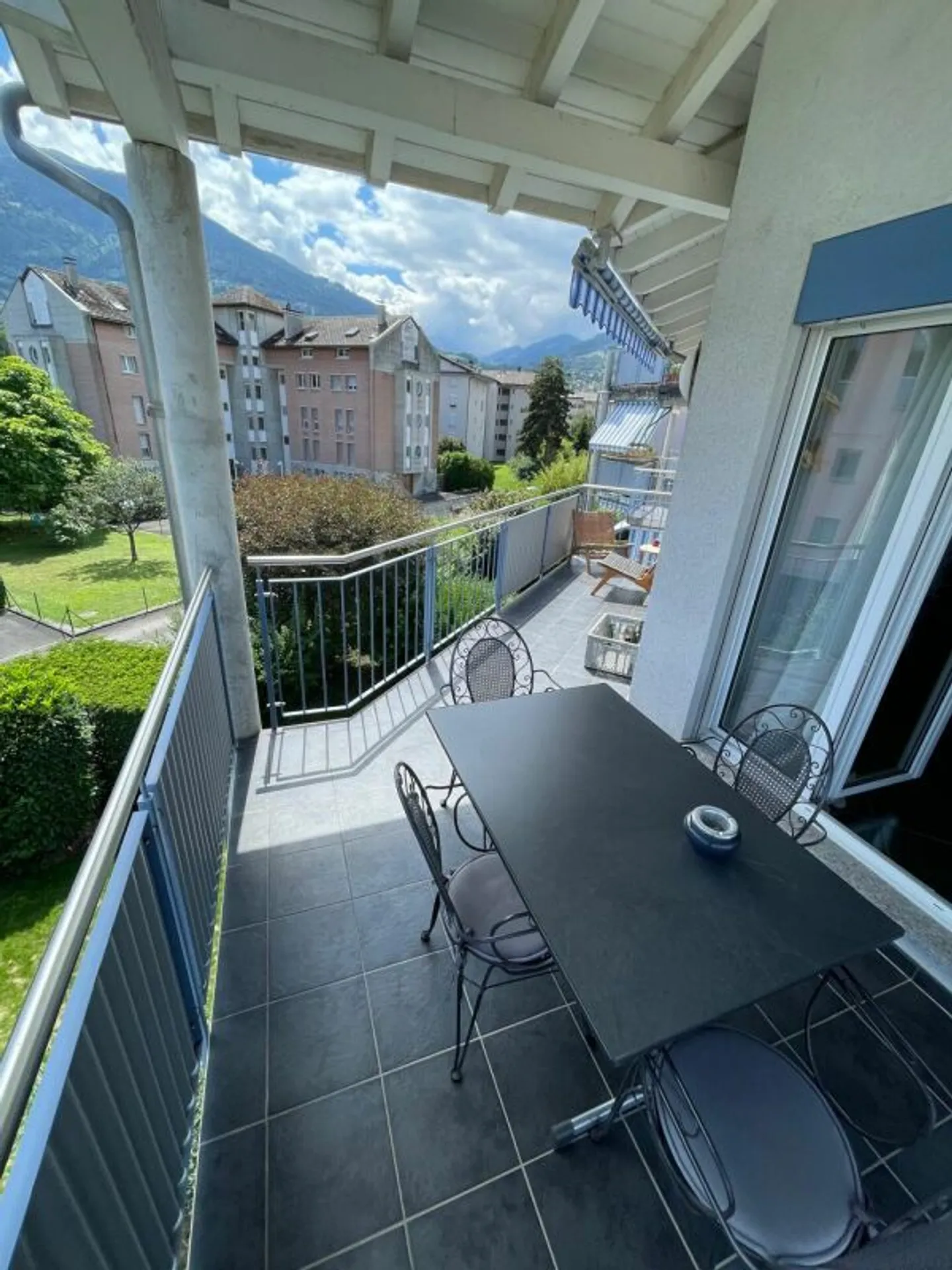 Appartement 5.5 pièces au centre de Monthey vendu loué - Foto 4 di 13