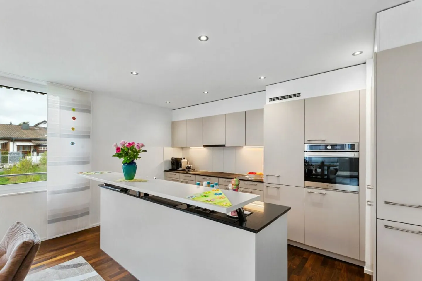 Moderne Wohnung mit Bergsicht - Foto 3 von 13