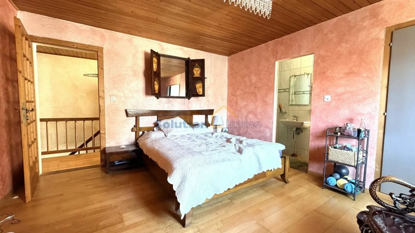 Grande maison villageoise au centre de Vouvry - Photo 11 of 13