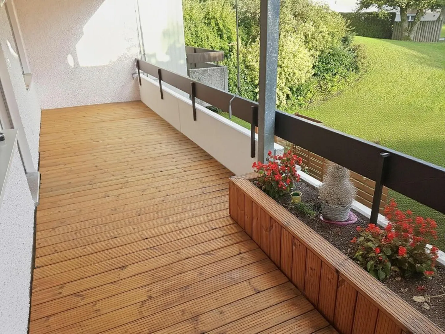 Bright 5.5-room apartment with great balcony view - Photo 7 of 8