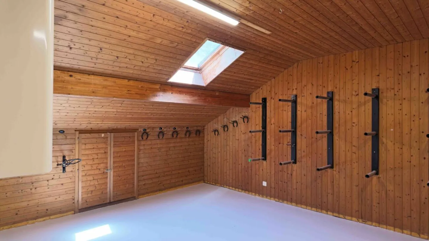 Locataire recherché ! Halle d'équitation Burgdorf incluant le manège - Photo 7 sur 13