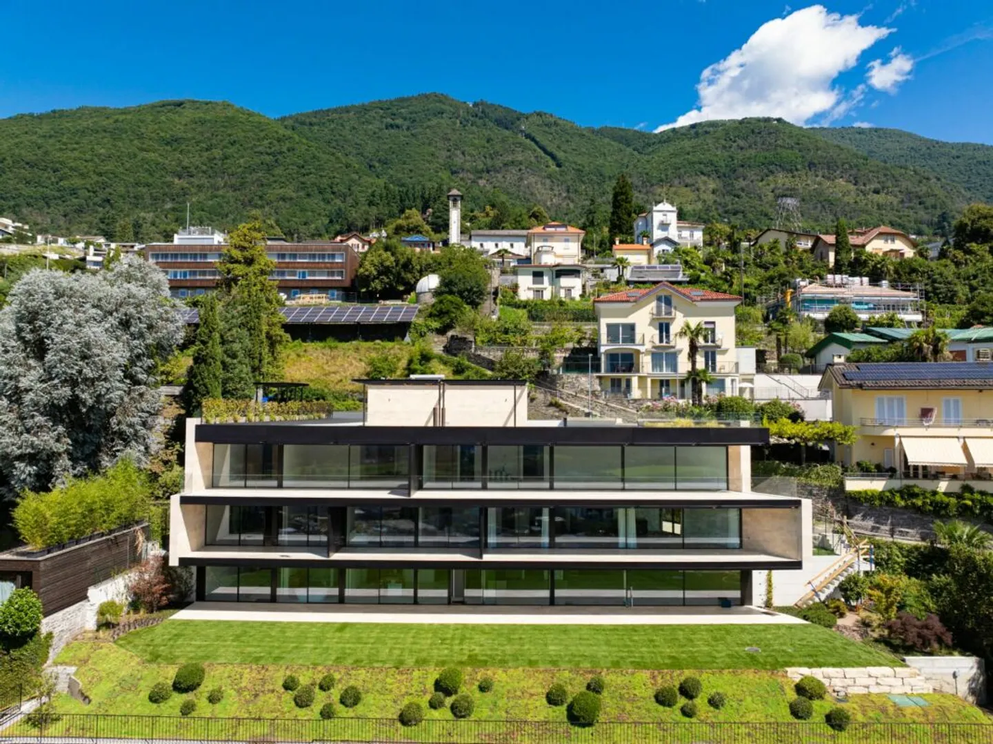 LOCARNO MONTI - Appartement luxueux avec vue sur le lac - Photo 2 sur 9