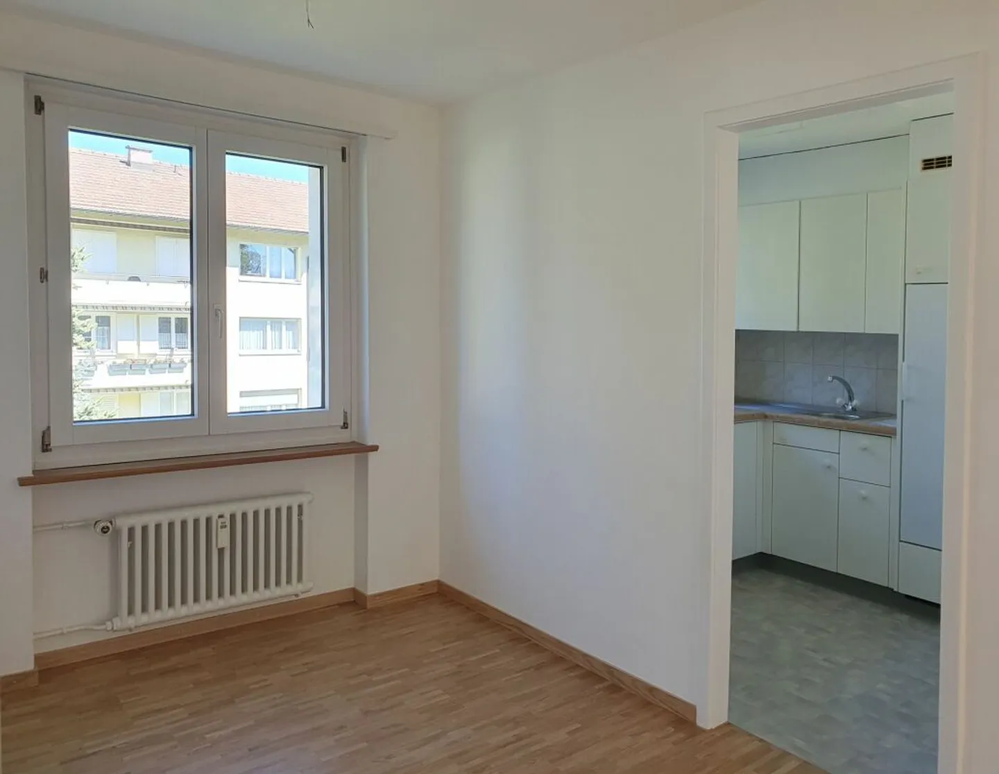 Appartement rénové et lumineux avec balcon bien ensoleillé - Photo 5 sur 13
