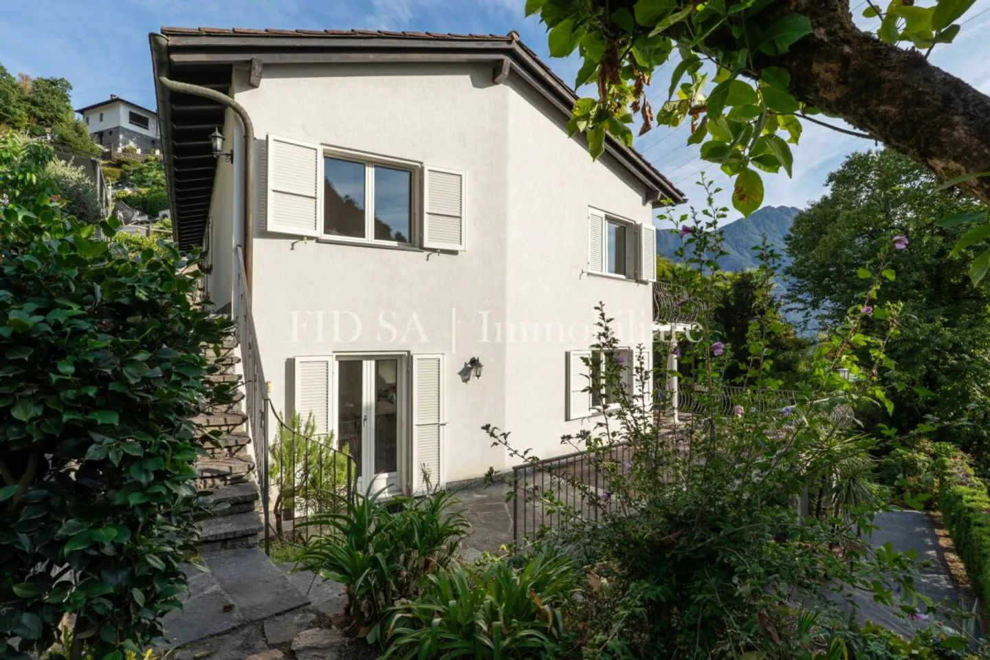 Casa indipendente in splendida posizione collinare - natura, sole e privacy - Photo 1 sur 13