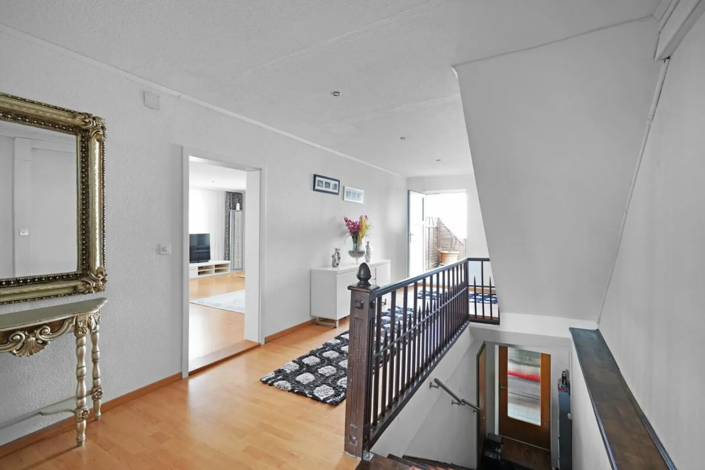 Charmantes Mischobjekt - Foto 9 von 13