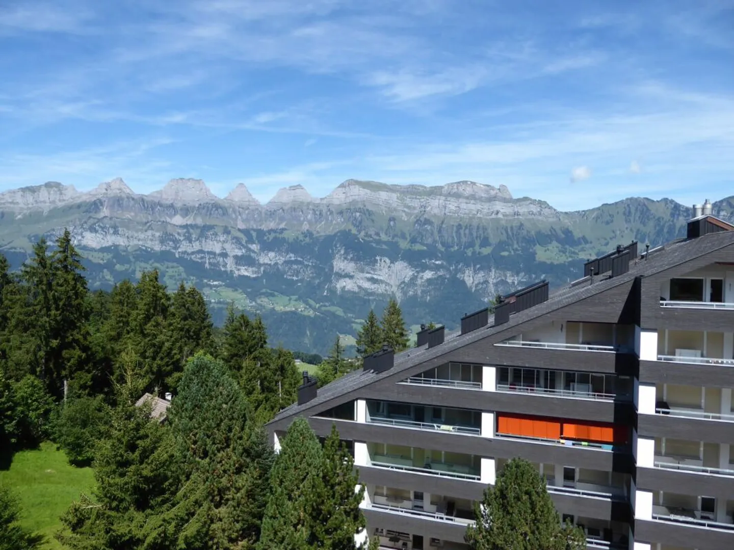 Appartement de vacances 3 pièces avec place de parking souterrain et place de parking extérieur - Photo 8 sur 13