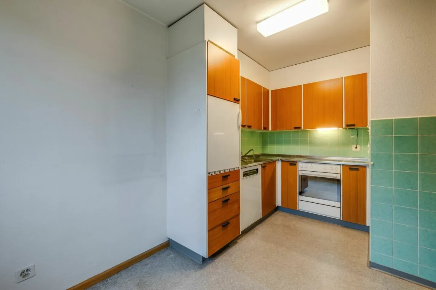 Sonnige 4-Zimmer-Wohnung mit Balkon und Blick ins Grüne - Foto 6 von 13