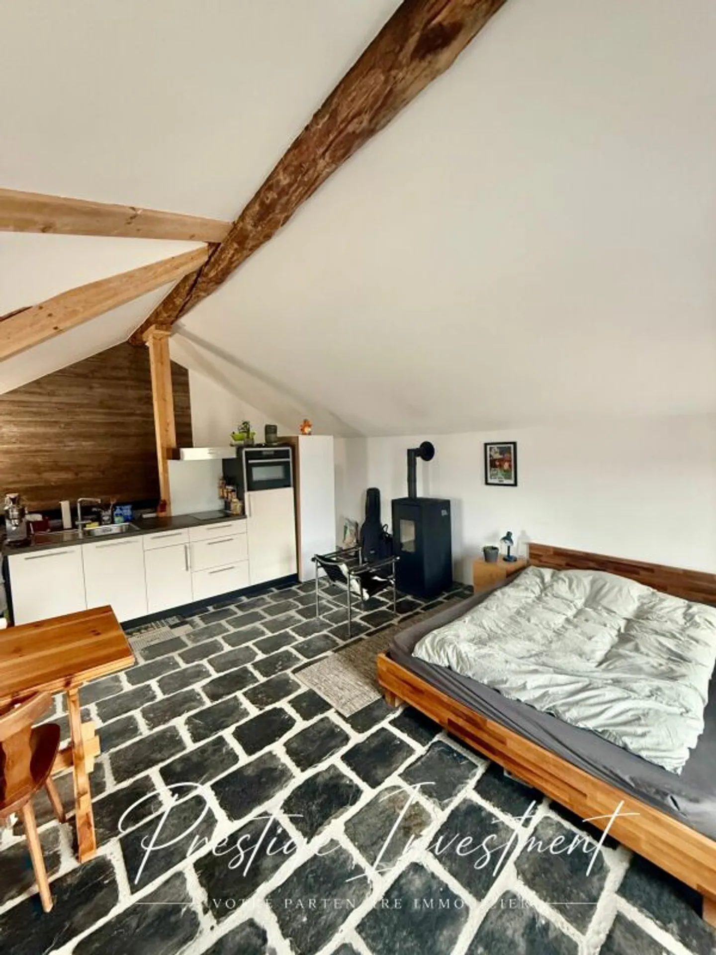 CHIC STUDIO FOR RENT - 52 M2, MASE! (MONT-NOBLE) - Photo 2 of 10