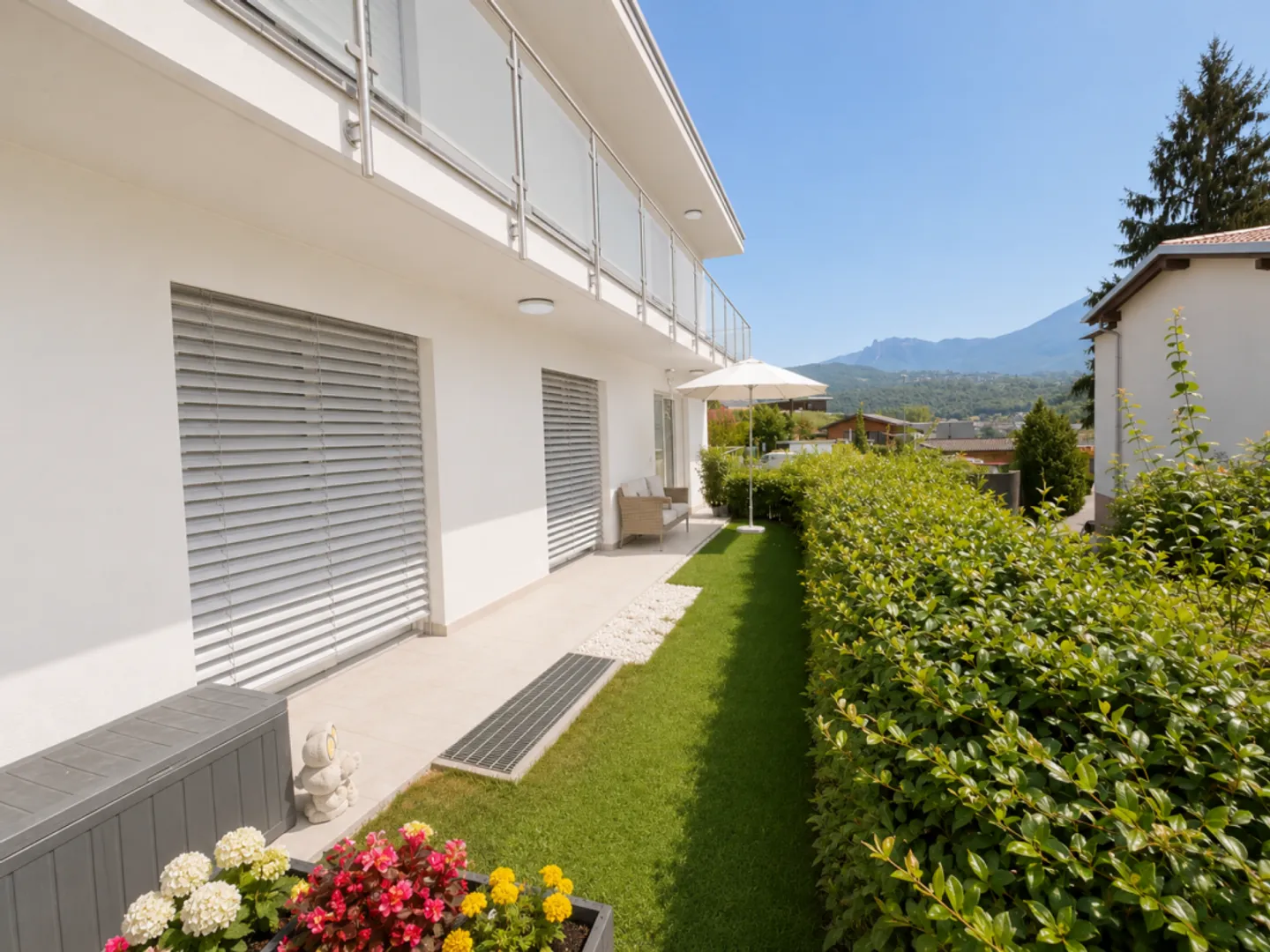 Attractive 4.5-room garden apartment in Manno - spacious living comfort with private garden - Photo 9 of 13