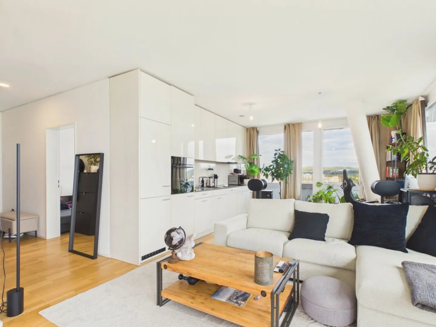 Stilvolles Apartment mit Stadtblick - Foto 3 von 13