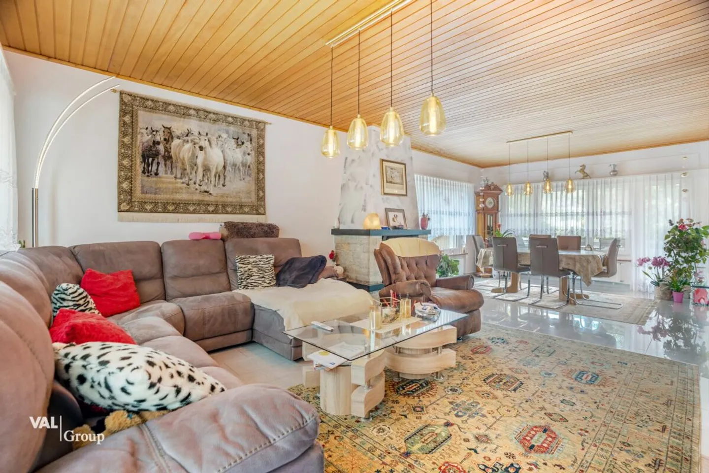 A Home to Feel Good - with Conservatory, Sunny Outdoor Seating Area and Building Plot - Photo 5 of 13