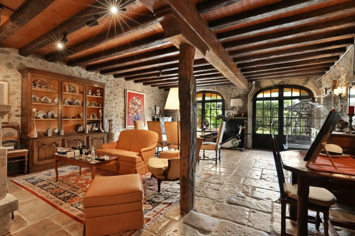 Village property with old-world charm, offering very generous spaces, located in Avusy, in the heart of the Geneva countryside - Photo 4 of 13