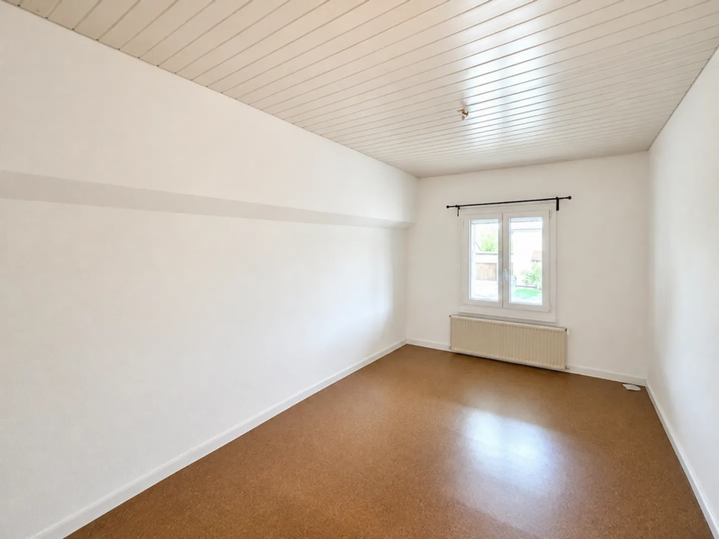 Maison jumelée à Bettenhausen avec potentiel d'aménagement et système photovoltaïque ! - Photo 5 sur 12