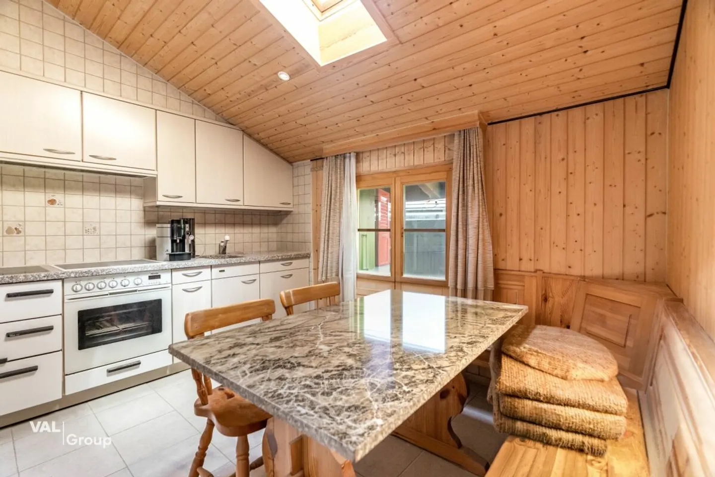 Maison multifamiliale authentique du Valais avec studio séparé à Reckingen - Photo 13 sur 13