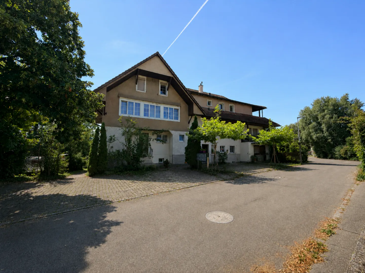 Investment property in Selzach/Altreu: Multi-family house with expansion reserve - Photo 2 of 13