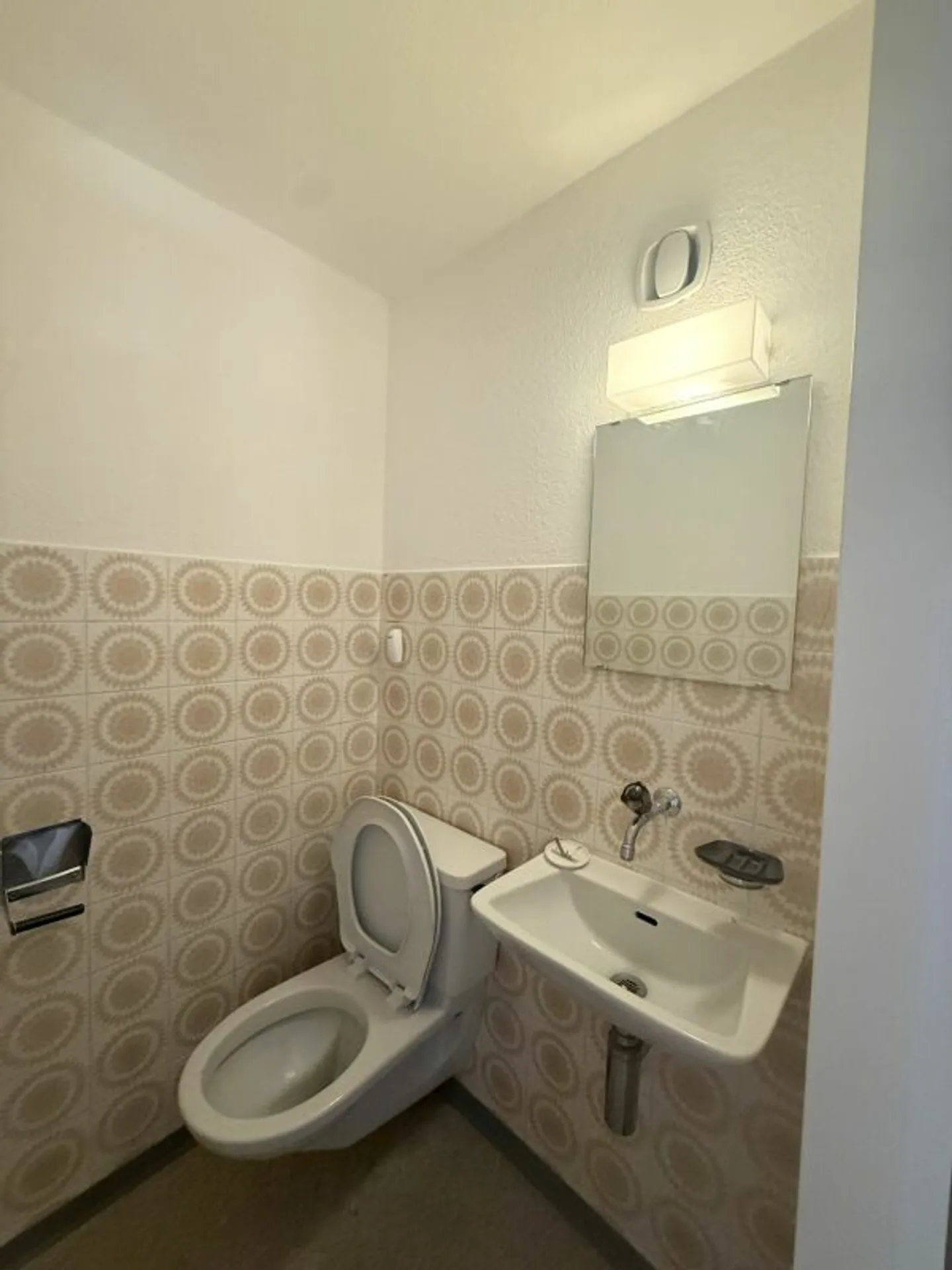 Spacious 5.5-room apartment in a central location - Photo 13 of 13