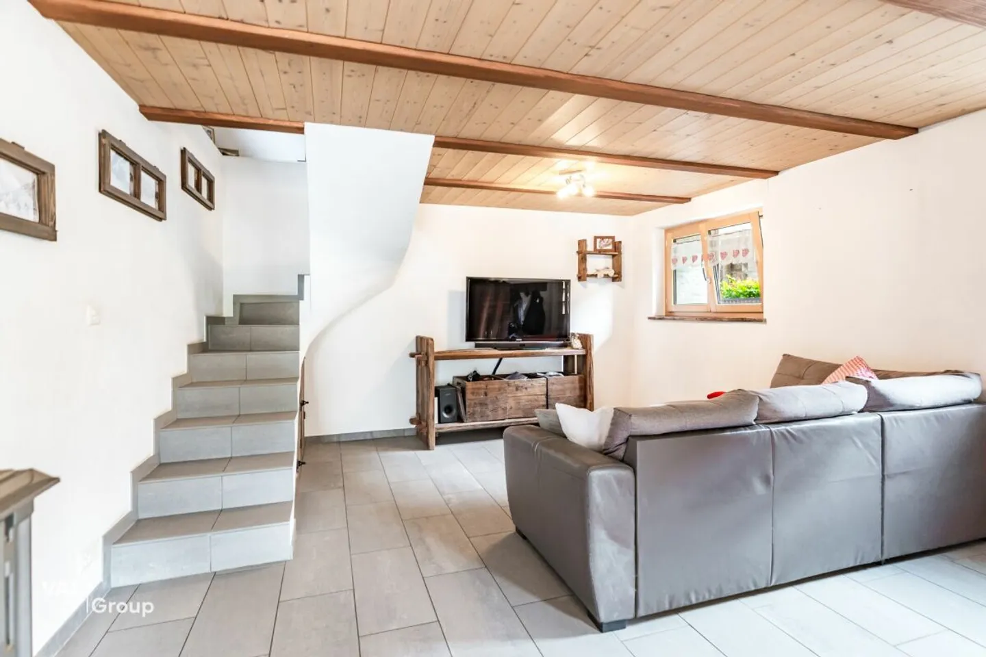 Charming Mountain Residence with Versatile Opportunities - Photo 2 of 13