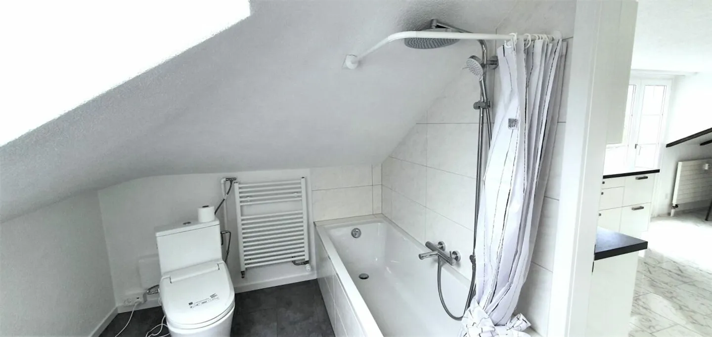 Appartement sous les combles confortable dans un emplacement central - Photo 5 sur 10
