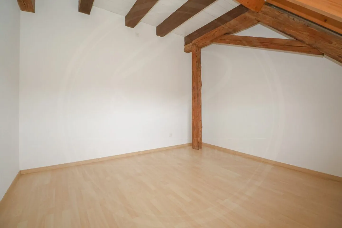 Dreamlike, renovated 5½ room maisonette apartment for sale in the historic "Schlössli" of Koblenz - Photo 10 of 13