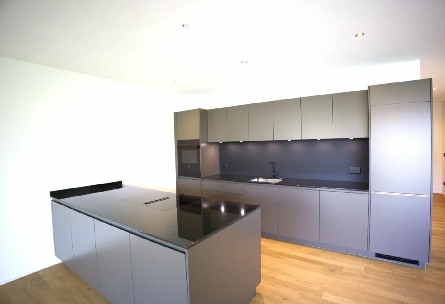 4.5 Gartenwohnung mit Blick auf die Aare - Foto 2 von 13