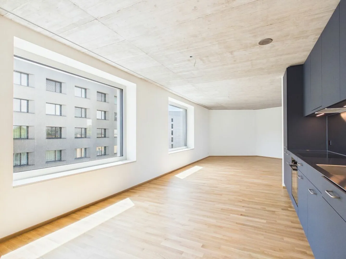 Modernes Apartment mit Balkon - Foto 5 von 13