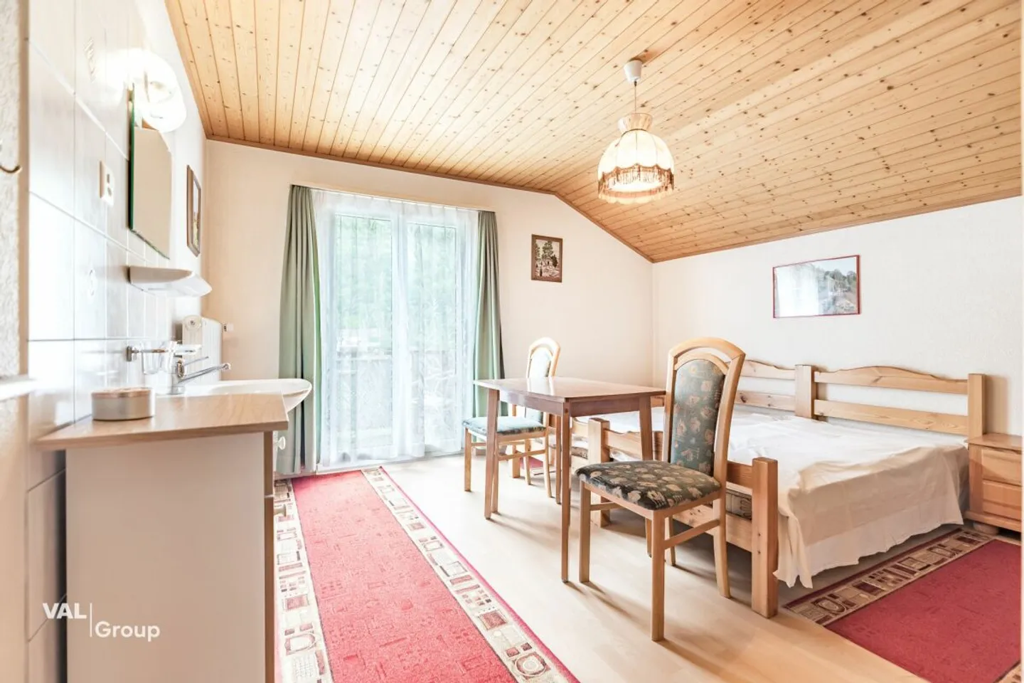 Interessantes Haus mit vielen Zimmern und flexibler Nutzung - Photo 12 of 13