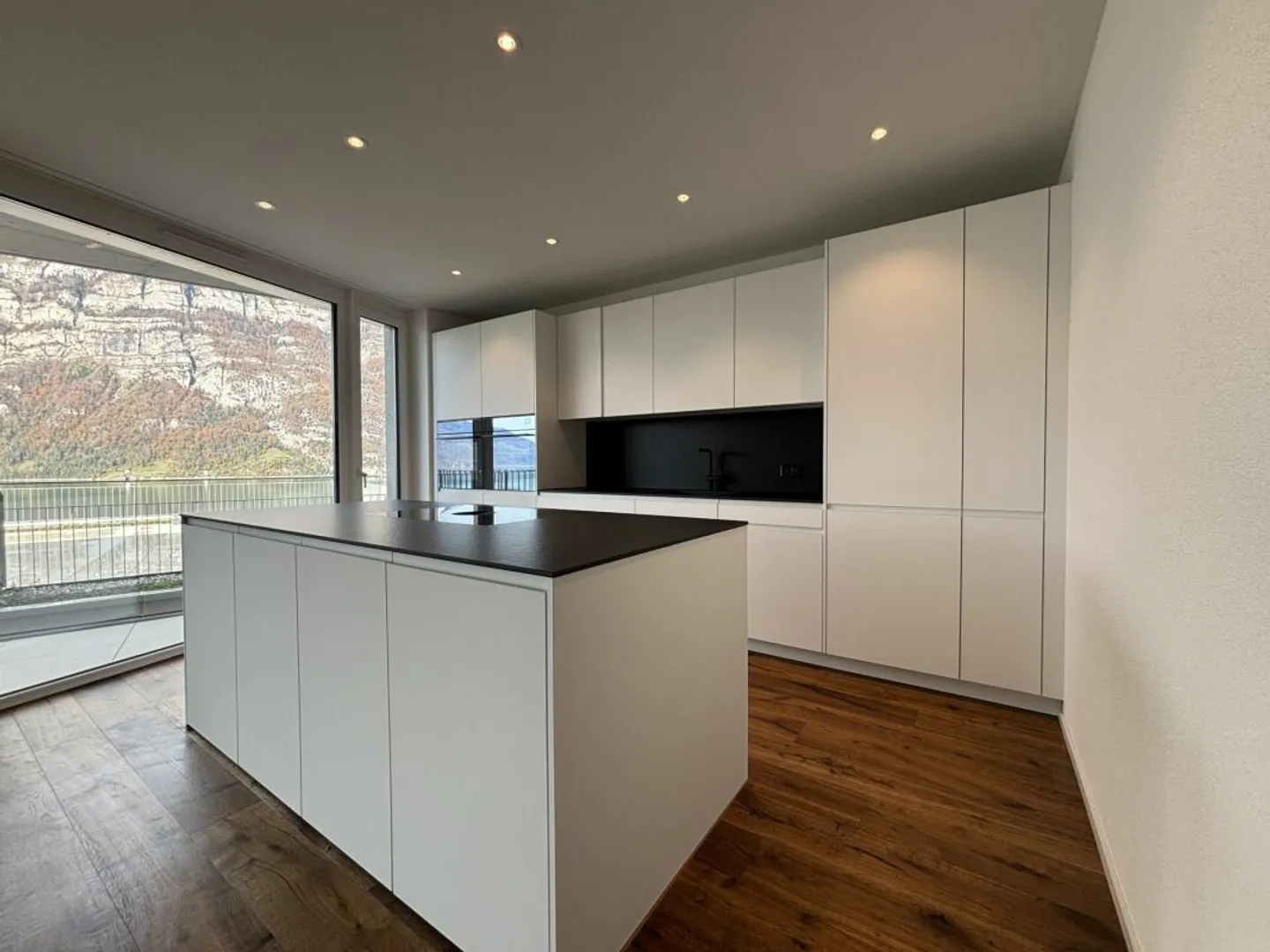 Exklusive Terrassenwohnung mit Seeblick - Foto 4 von 13