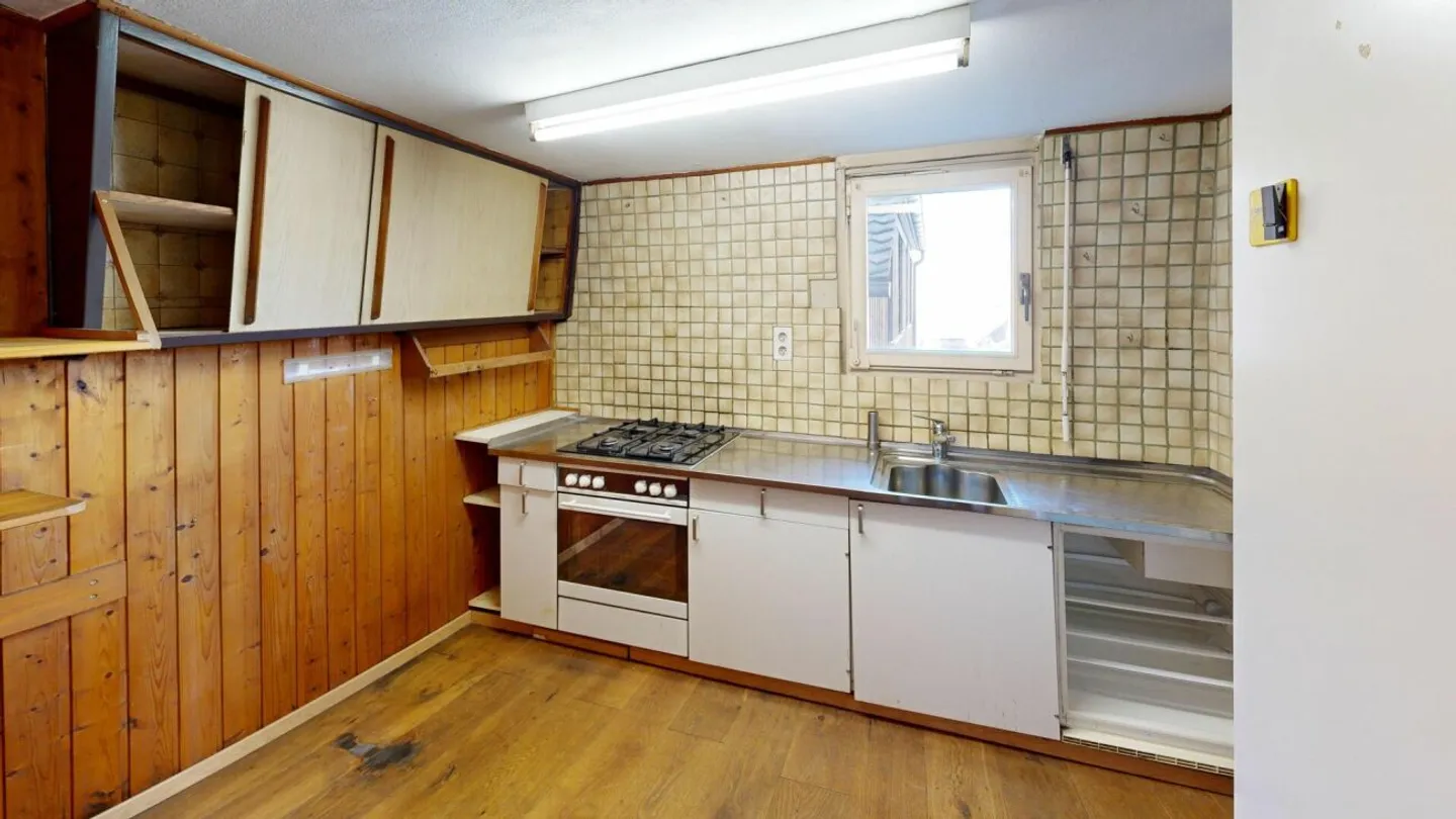 Charmantes Liebhaberobjekt mit Atelier, Werkstatt &amp; Ausbaupotenzial in Allschwil - Foto 7 von 12