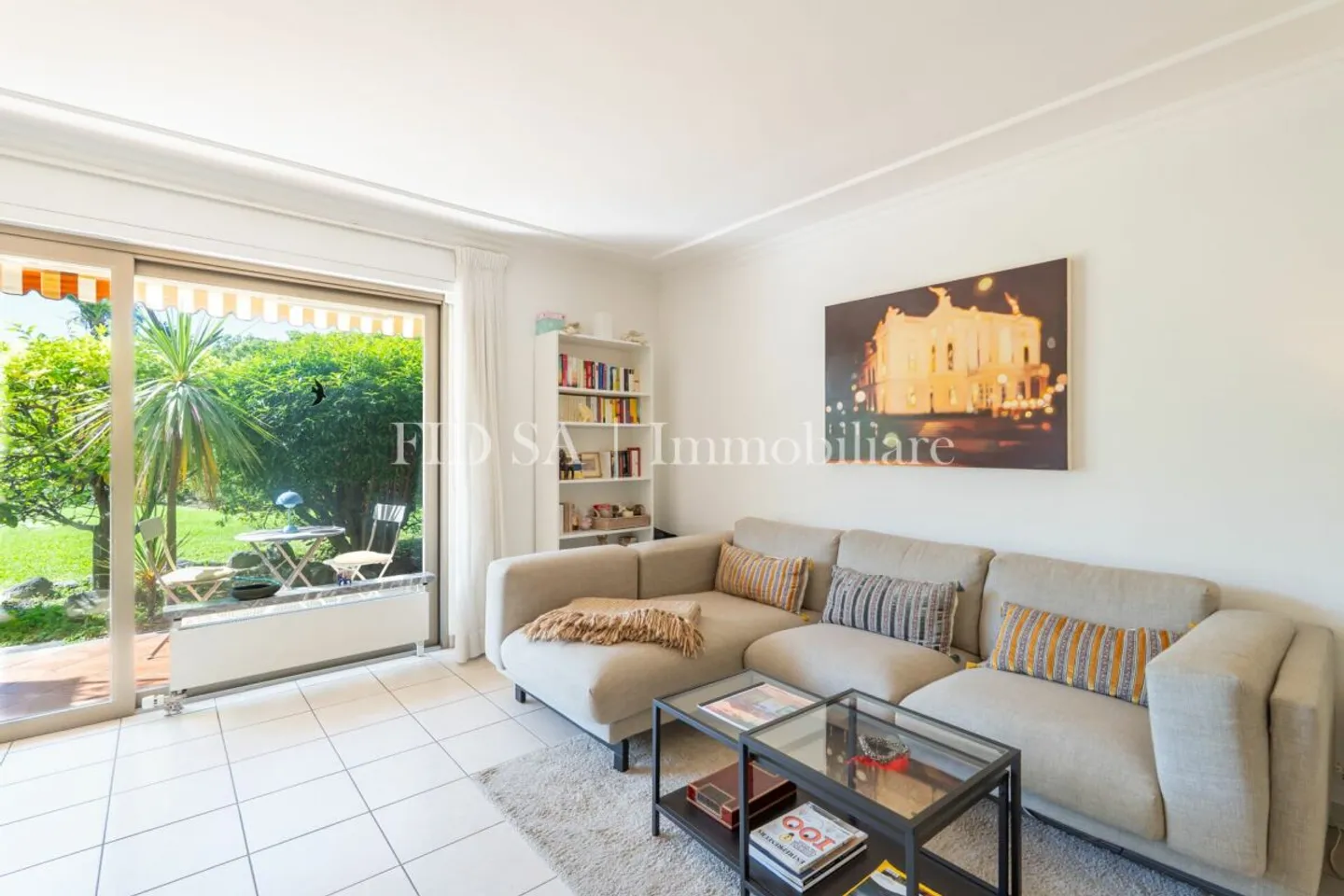BRISSAGO - Ground floor apartment with private access to the lake - Photo 4 of 9