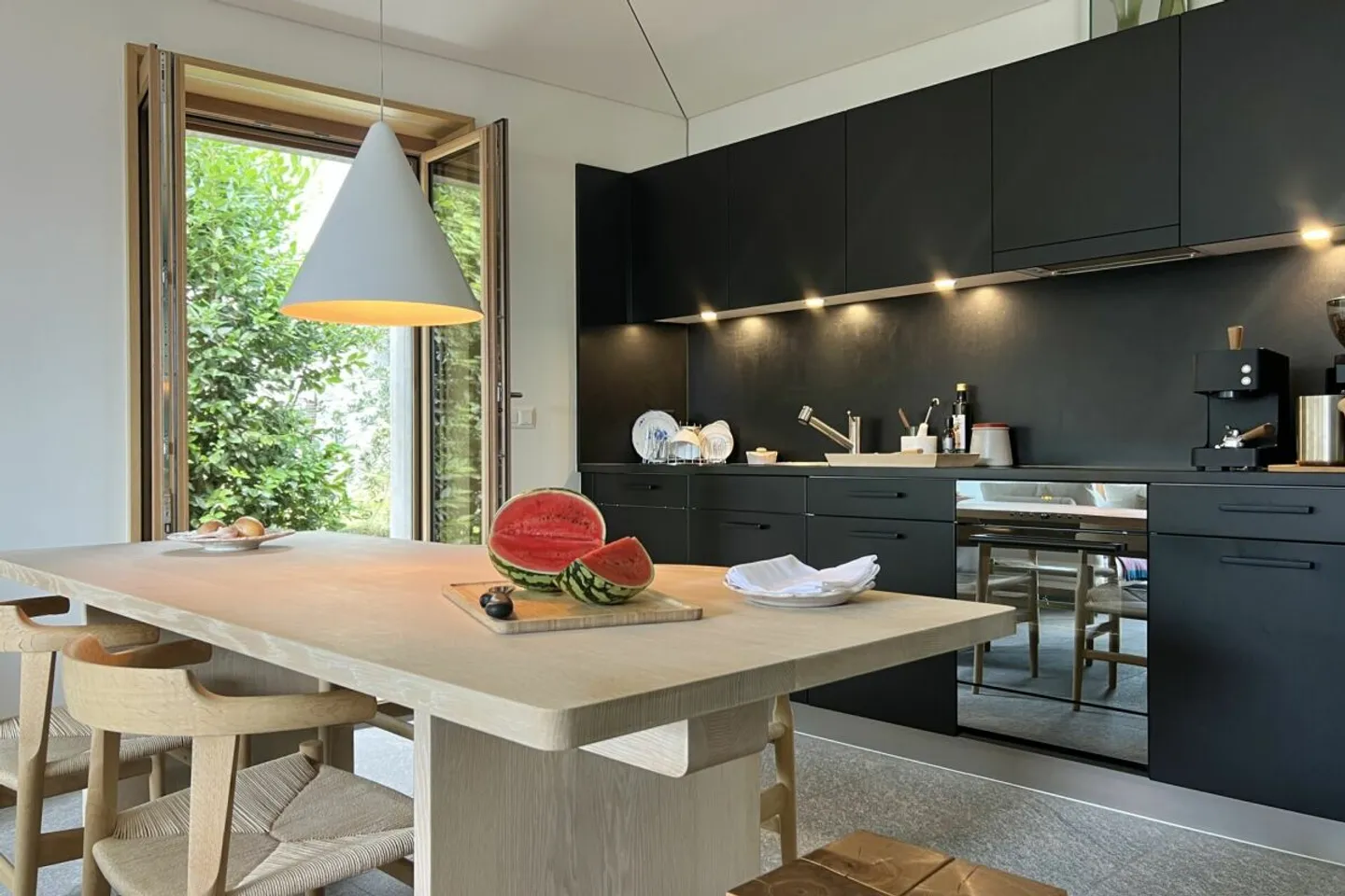 "L'architecture rencontre la nature" - Vie moderne dans la vallée Onsernone avec vue imprenable - Excellent état / Résidence principale - Photo 10 sur 13