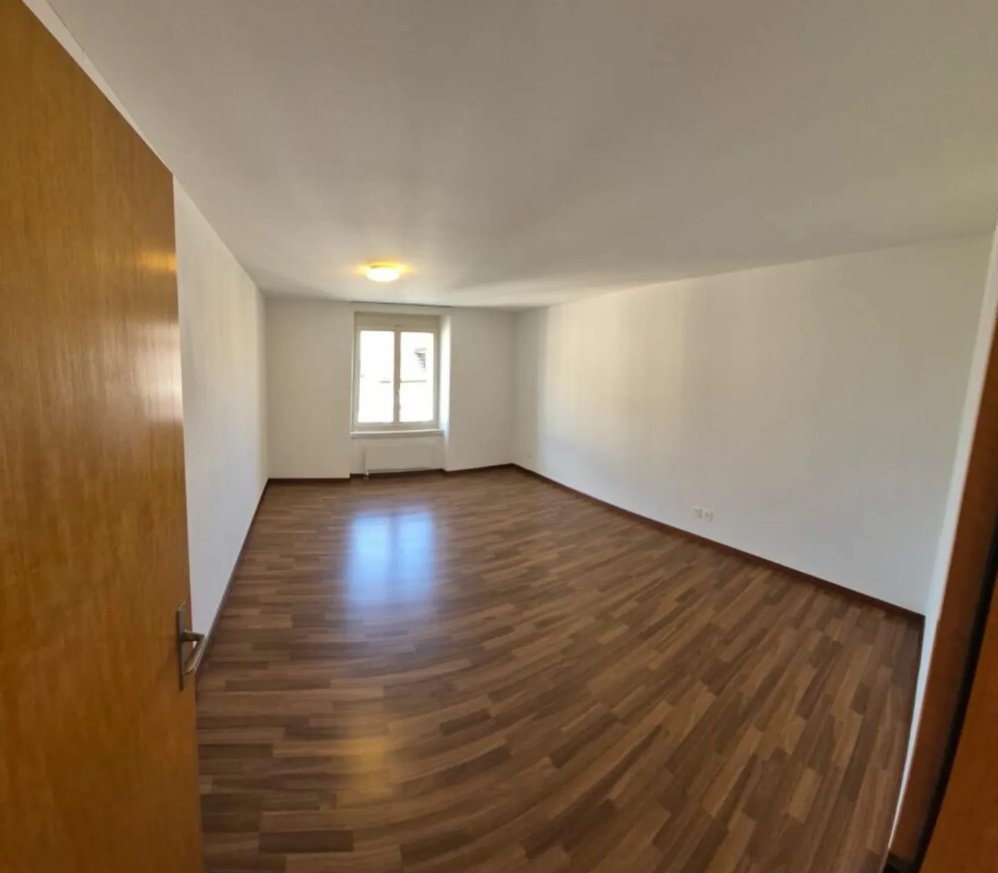 Charmante Wohnung mit Traumhaftem Ausblick - Foto 1 von 8