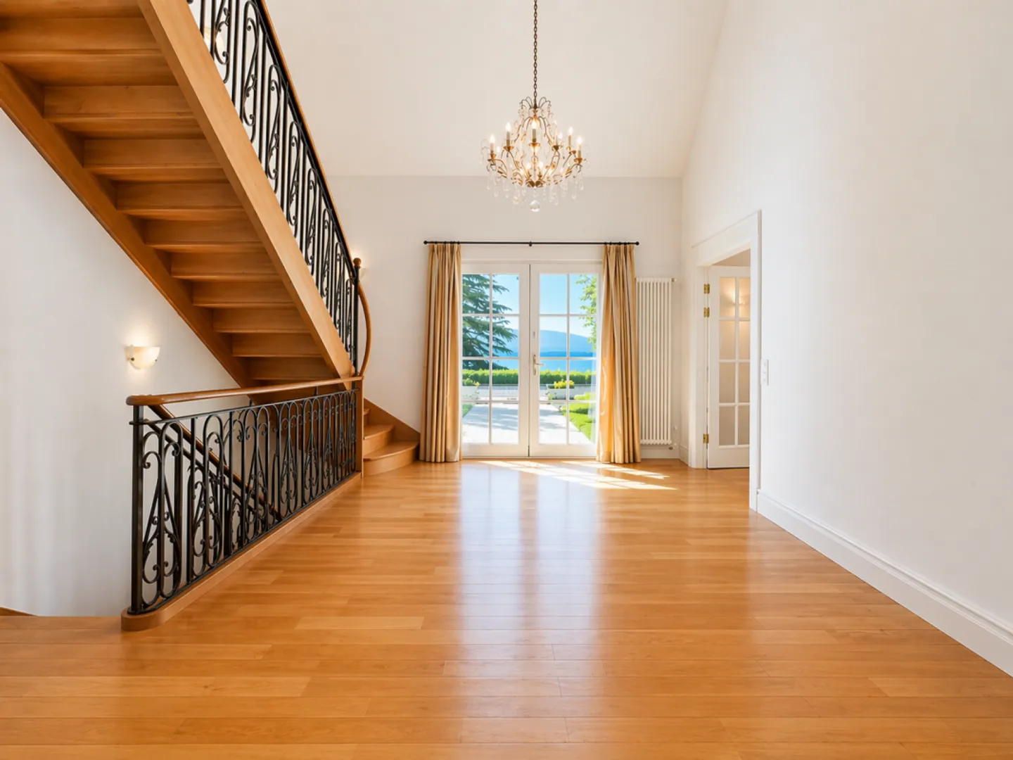 Exceptional waterfront property with private jetty in Perroy - Photo 4 of 11