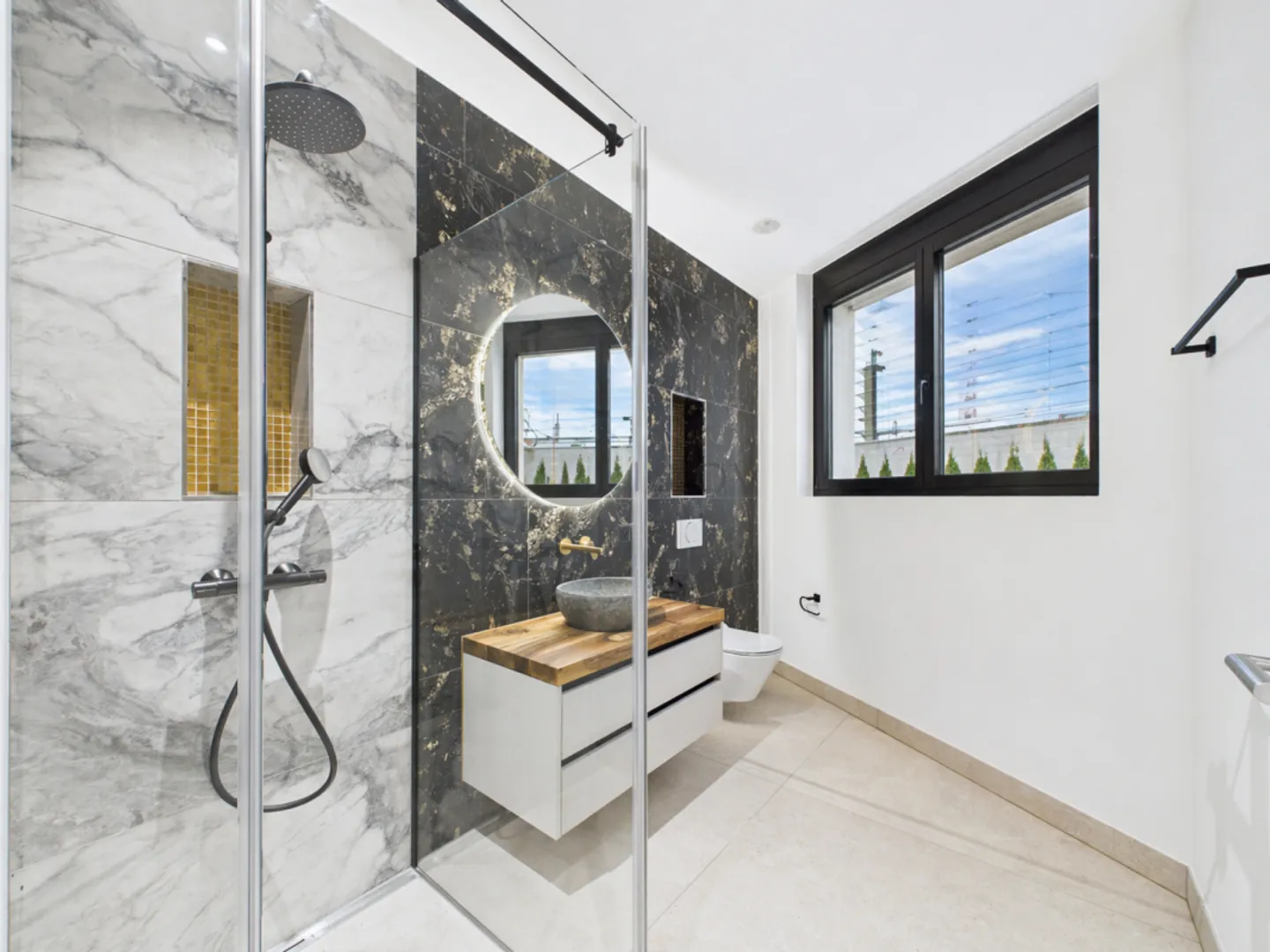 Moderne Terrassenwohnung in Umiken - Foto 10 von 12