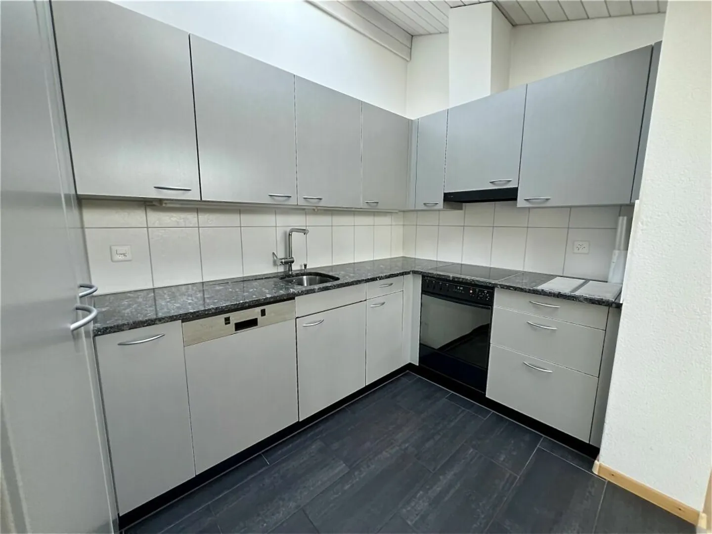 City Pulse Apartment: Appartamento di 3,5 locali con vista sul Rigi in posizione privilegiata a Zugo - Foto 4 di 10