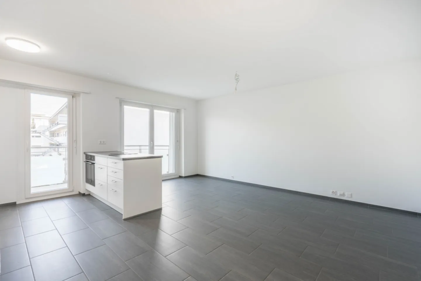 Modern, completely renovated apartment in the St. Johann district - Photo 4 of 9