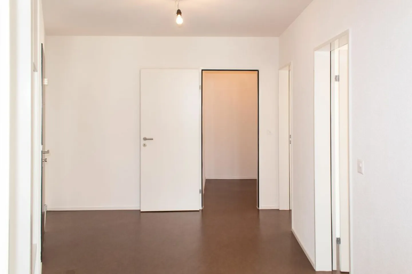 Top apartment near center and train station - Photo 9 of 13