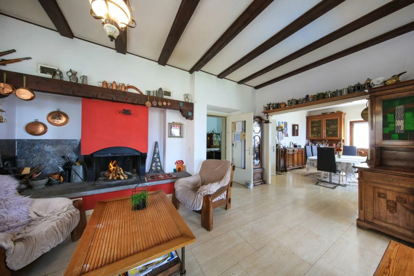 MINUSIO - Spacious Villa with Pool in Great Location - Photo 4 of 13