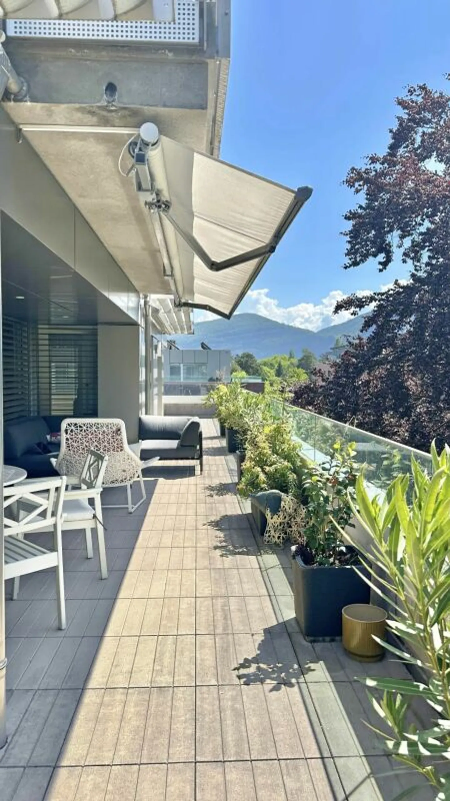 Magnificent apartment with terrace and view on the 5th floor - Photo 11 of 13
