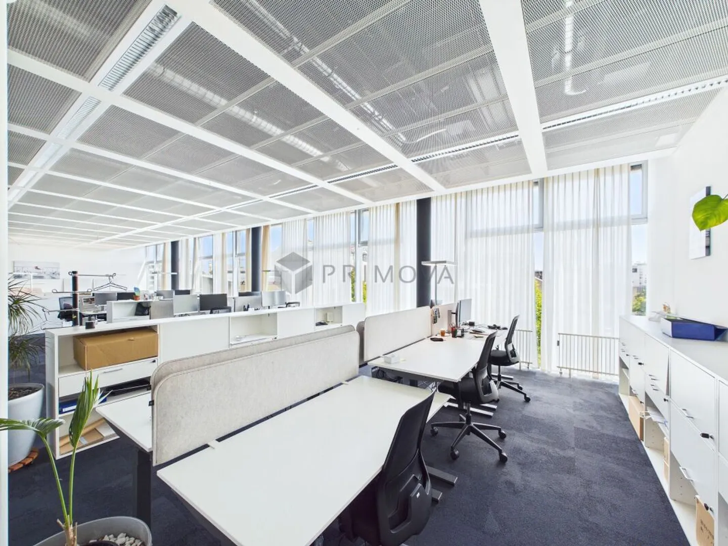 Attractive and bright office space in the best location in Zurich Oerlikon - Photo 11 of 13