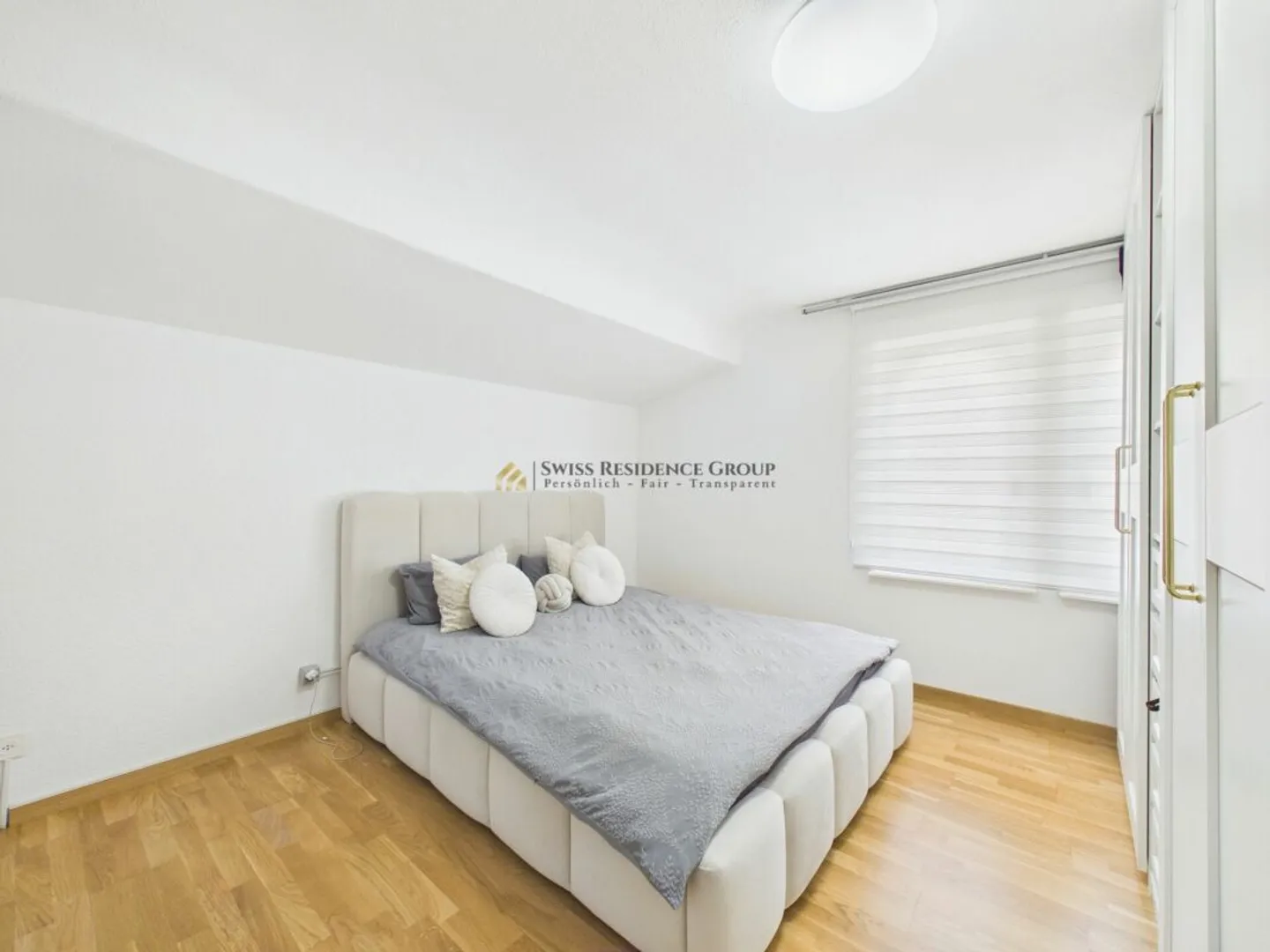 Wohnen mit Weitsicht: 7.5-Zimmer Einfamilienhaus mit Pool und grossem Garten - Photo 11 of 13