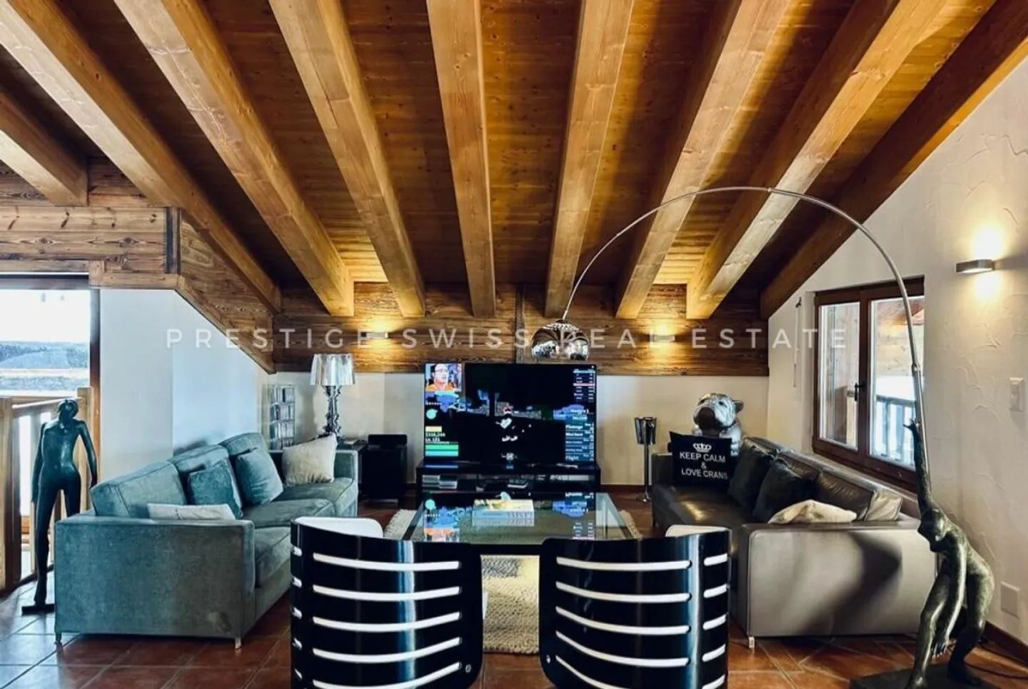 Elegante Triplex con Accesso Sci - Foto 3 di 12