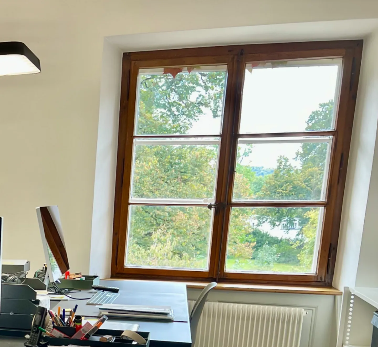 Stylish office spaces in a historic villa in the best location in Solothurn - Photo 1 of 12
