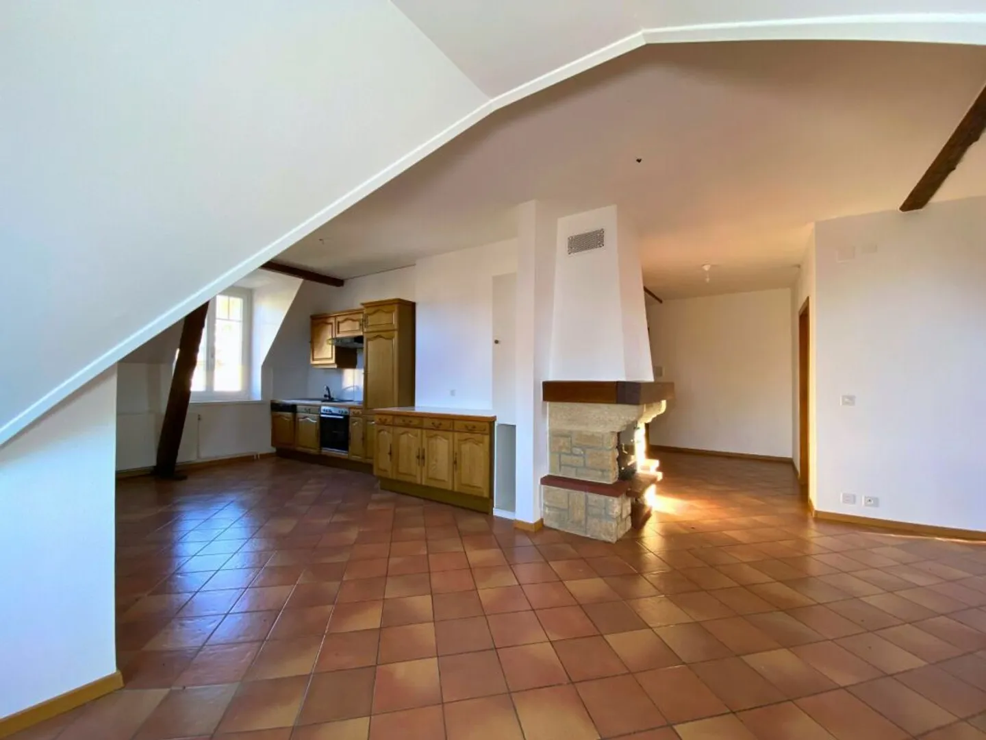 Superbe duplex mansardé de 3.5 pcs offrant 121 m² habitables - Foto 4 von 13