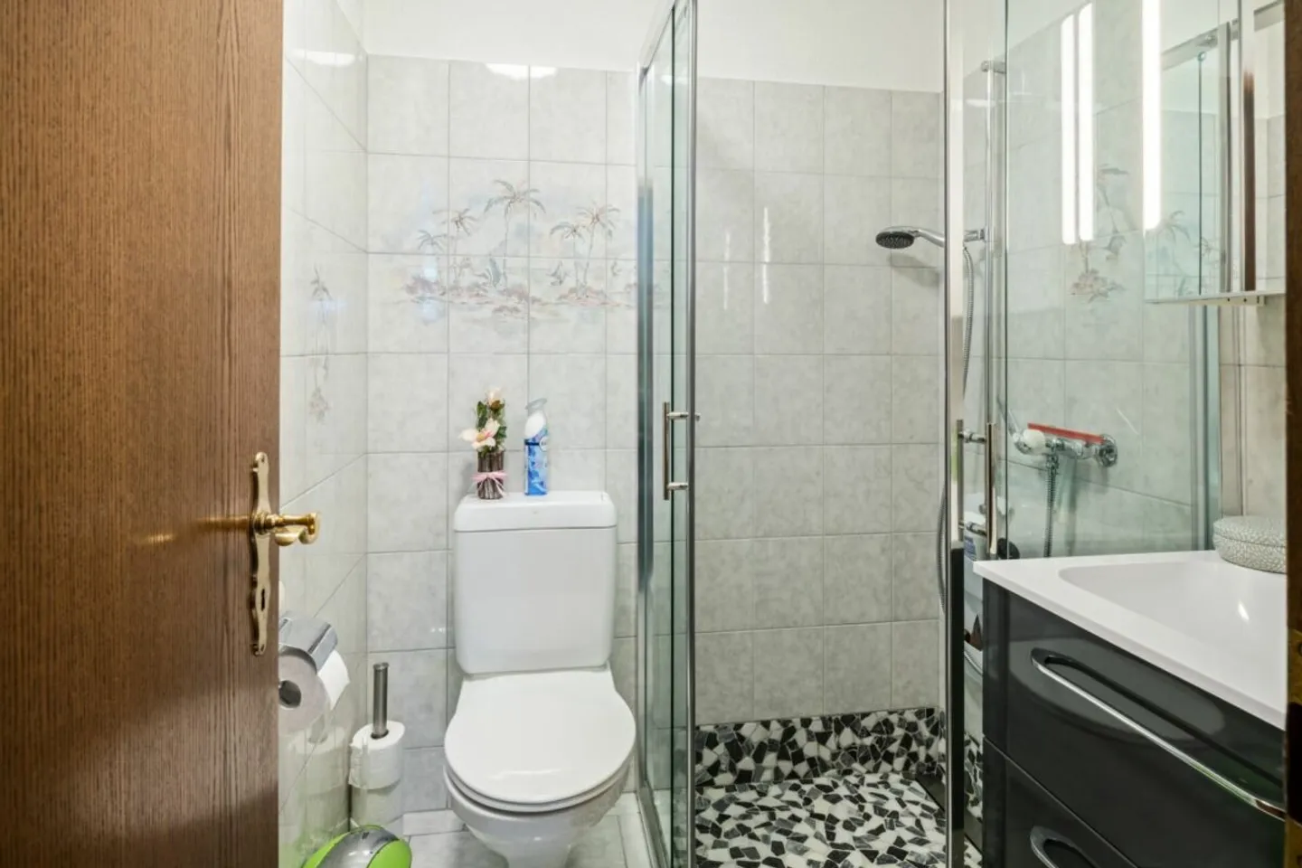 Casa spaziosa e adatta alle famiglie con giardino soleggiato in posizione privilegiata! - Foto 13 di 13