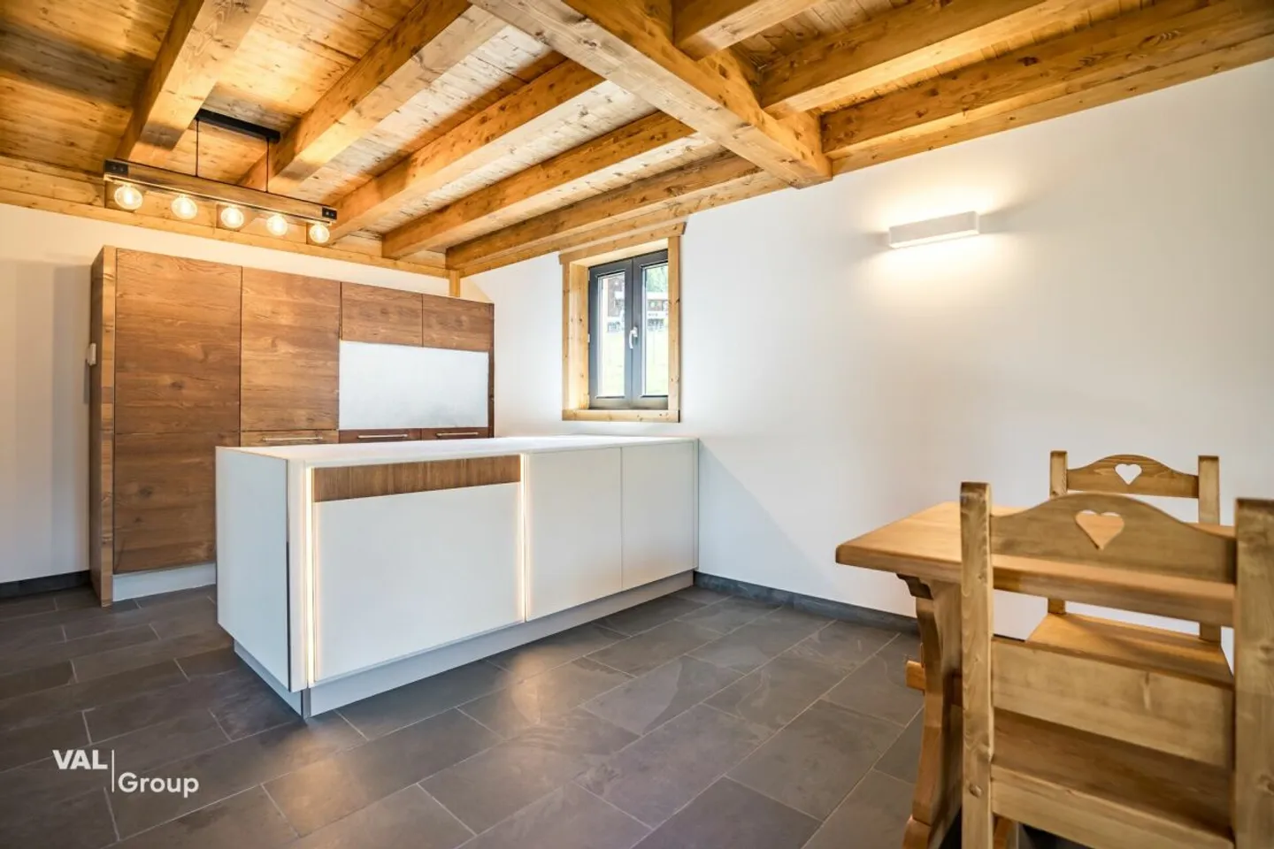 L'Ultimo Chalet: Nuova Costruzione con Residenza Secondaria a Grächen - Foto 4 di 13