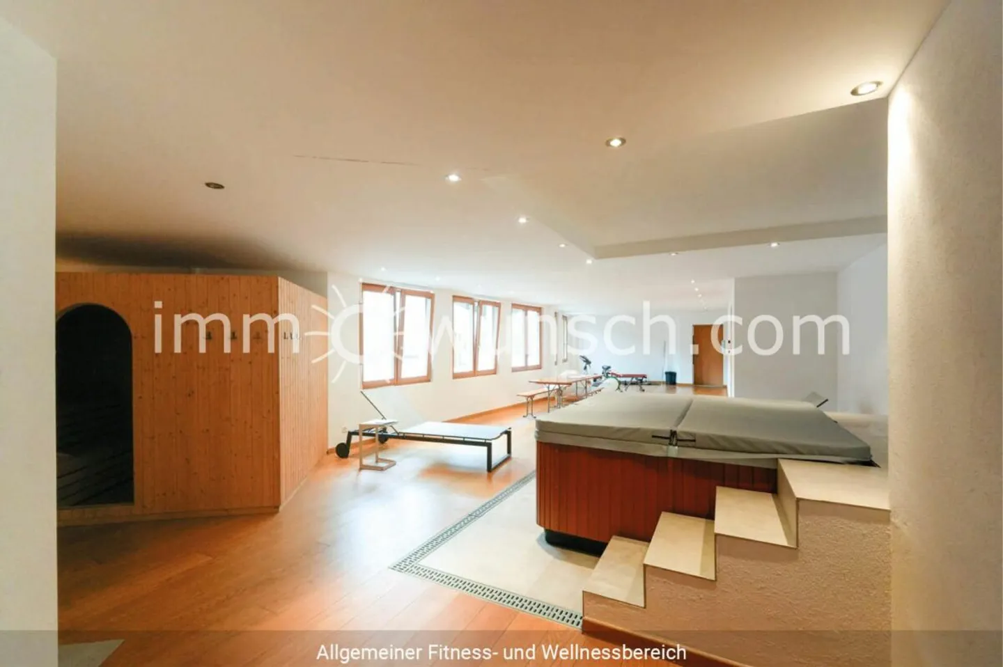 Bijou 2 ½ Zimmer Eigentumswohnung in der Residenz Cuolm Liung - Foto 7 von 11