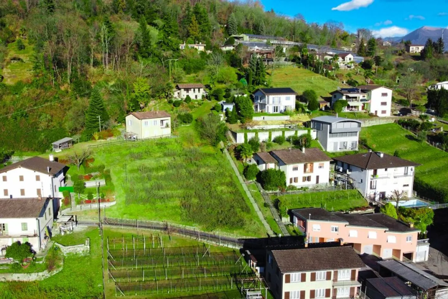 Grundstück mit Seeblick und genehmigtem Bauprojekt - Foto 3 von 3