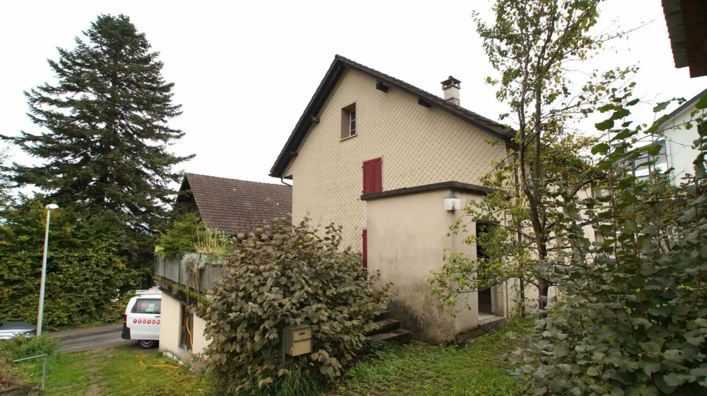 Renovation-Required Old Property with Building Reserve - Photo 5 of 13